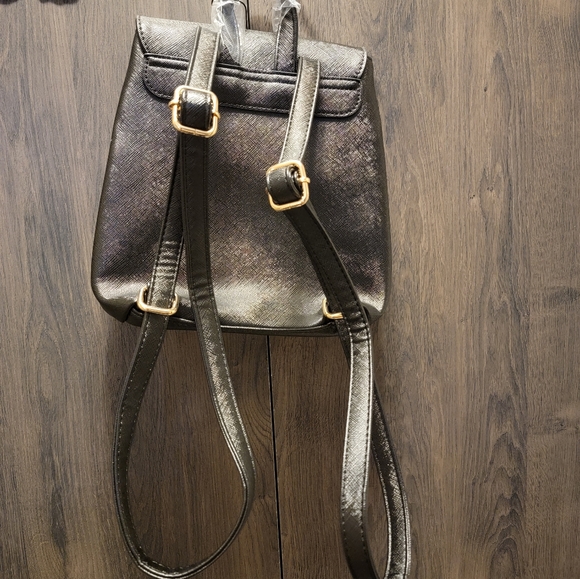 Vanessa Williams Black backpack - Picture 3 of 6